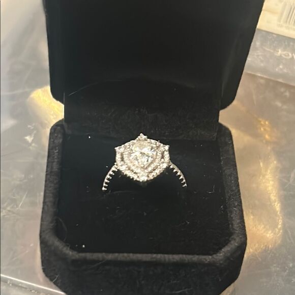 925 sterling silver 2 ct pear shape Moissanite & CZ ring size 7 - Picture 1 of 4